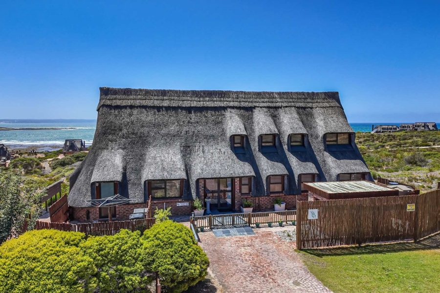 5 Bedroom Property for Sale in Stilbaai Wes Western Cape